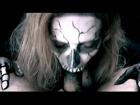 ❤️ Demon girl ngisep pitik jago karo dheweke ireng tutuk lan ngulu cum. ️ Video seks ing kita% jv.com-porn-kai.ru% ❌❤